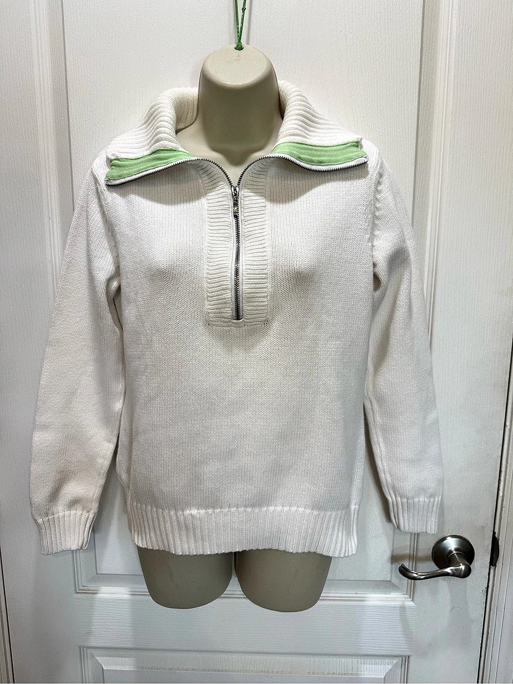 IZOD Golf Women's Quarter-Zip Cotton Pullover White & Green Medium